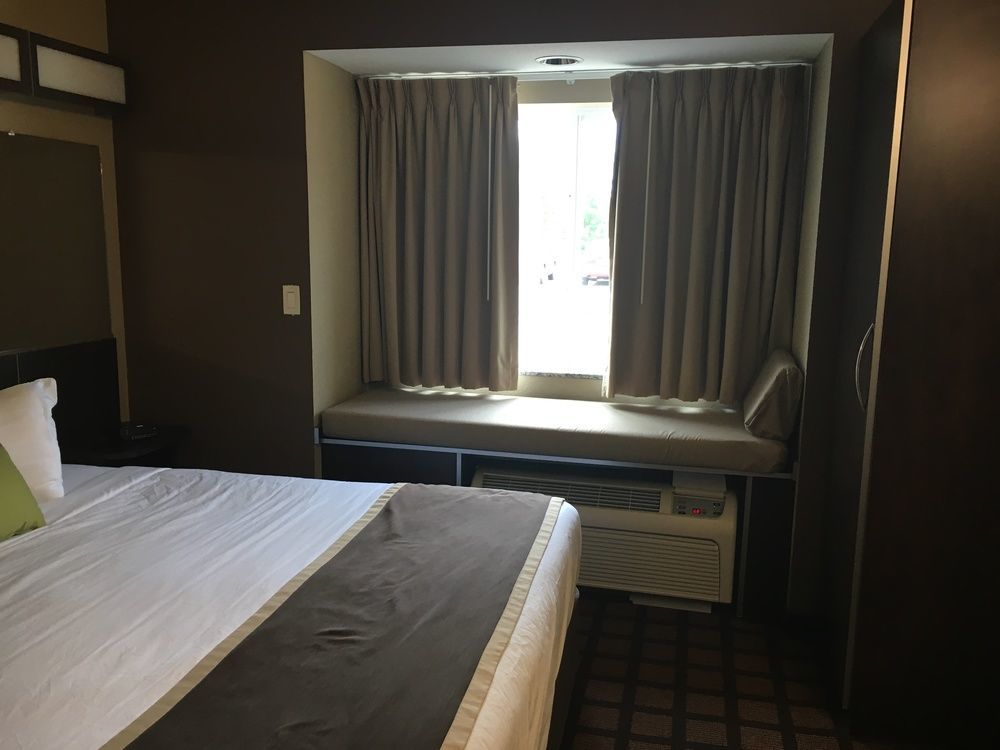 Microtel Inn & Suites By Wyndham Michigan City Exteriör bild